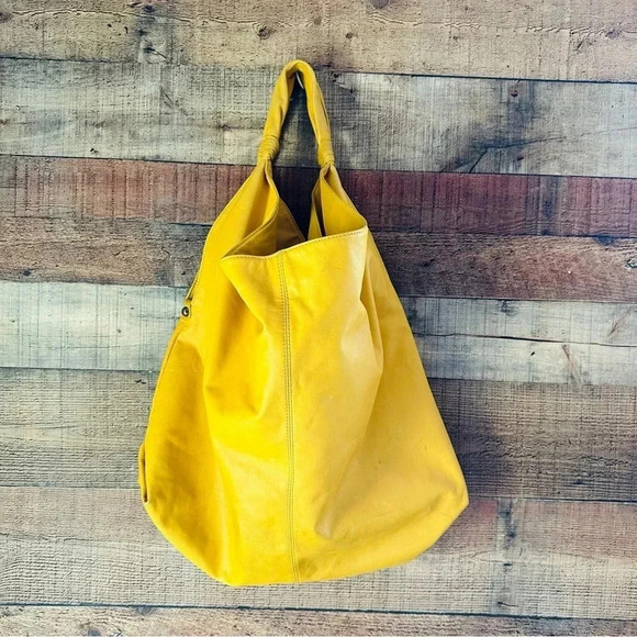 Donald J. Pliner X Large Leather Hobo Bag - Picture 1 of 10